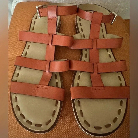 Michael Kors Fallon Flat Gladiator Sandal - Picture 2 of 6